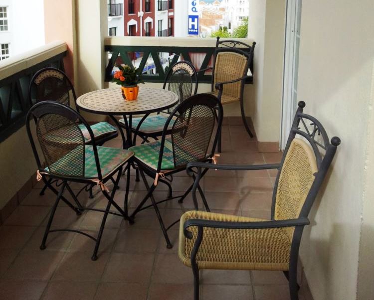 COZY TWO BEDROOM APARTMENT 40 METERS FROM THE BEACH