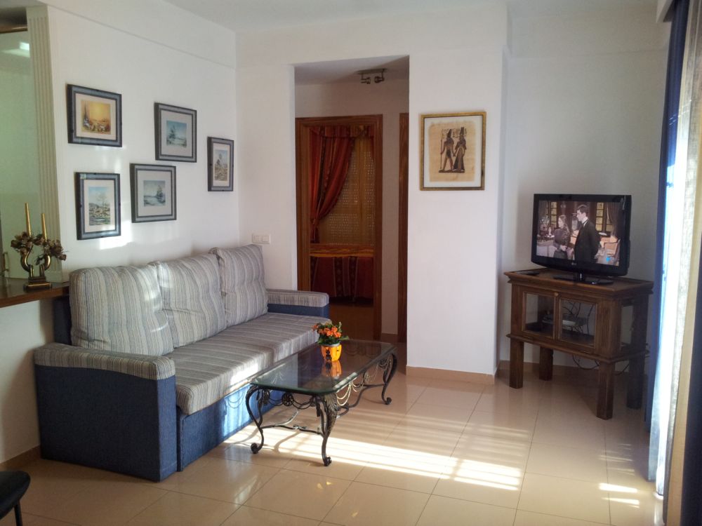 COZY TWO BEDROOM APARTMENT 40 METERS FROM THE BEACH