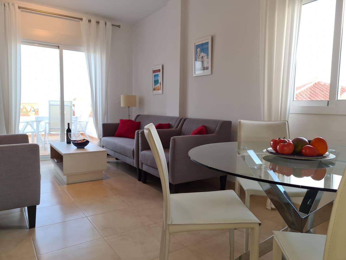 TWO BEDROOM APARTMENT IN URB. CHIMENEA