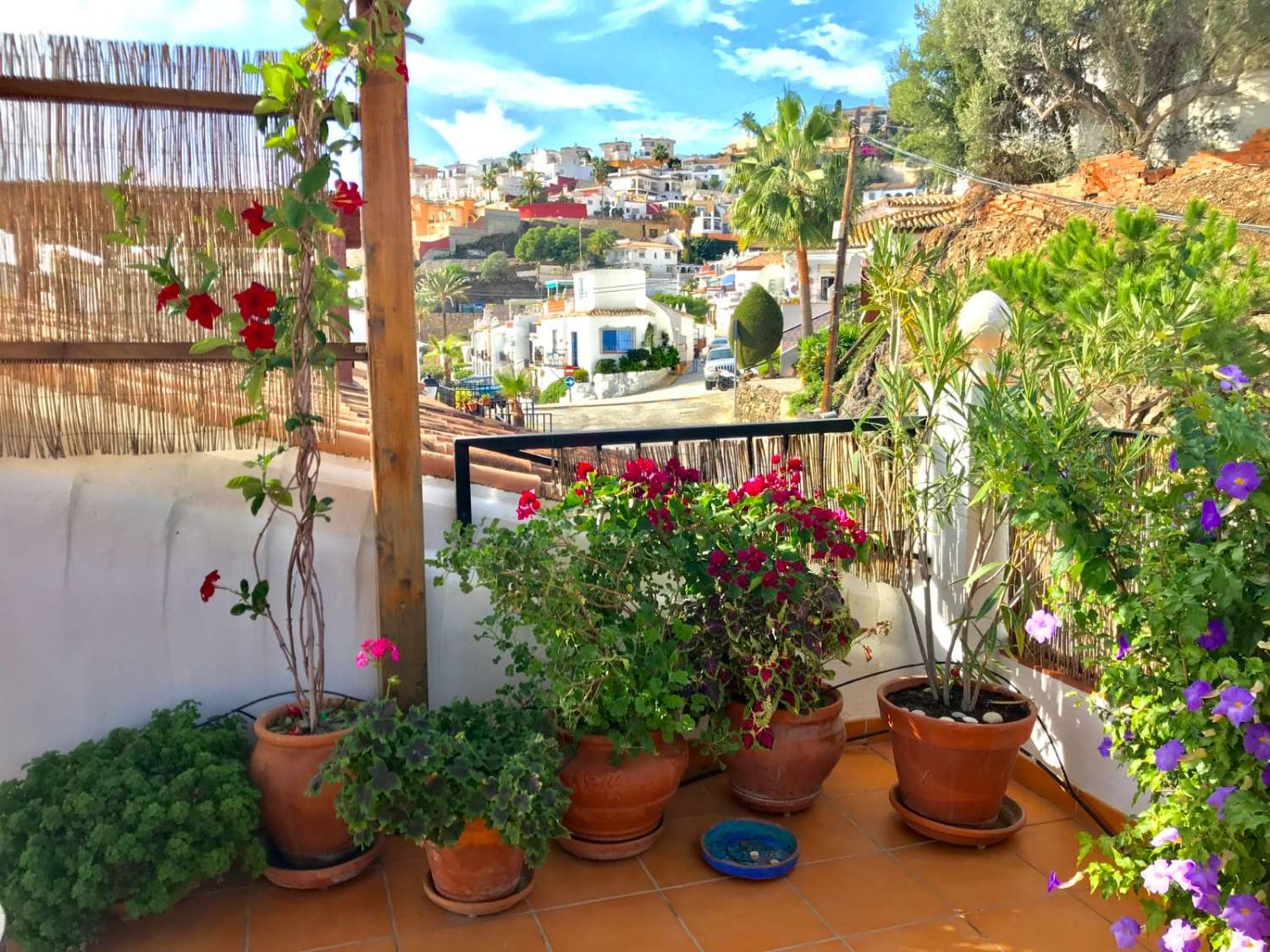 SEMI-DETACHED HOUSE FOR 6 PEOPLE WITH COMMUNITY POOL