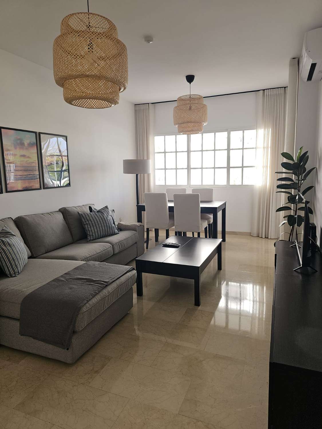 CENTRAL APARTMENT 2 MINUTES FROM TORRECILLA BEACH