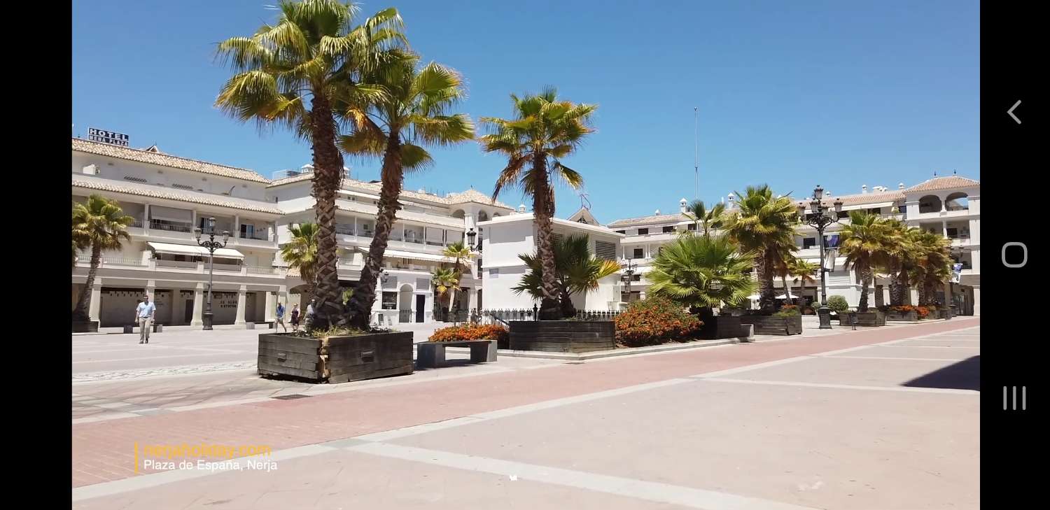 PARKING SPACE IN PLAZA ESPAÑA, ON THE BALCONY OF EUROPE